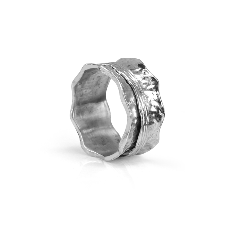 Sterling Silver Agoda Ring with scalloped edges and single spinning band, displayed with complimentary MeditationRings Tin and Travel Pouch