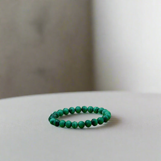 Malachite crystal bracelet, natural green gemstone beaded bracelet for women and men – healing crystal jewelry for stress relief, transformation, emotional healing, protection, heart chakra balance, spiritual growth, and personal empowerment